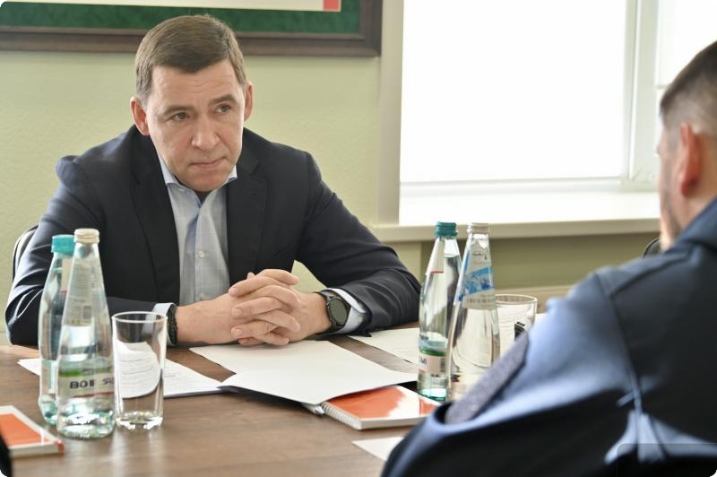 Губернатор Свердловской области Евгений Куйвашев и советник главы МЧС России Даниил Мартынов обсудили подготовку к пожароопасному сезону